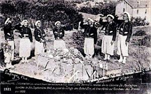 Nemours - Exhumation Colonne montagnac - 1921